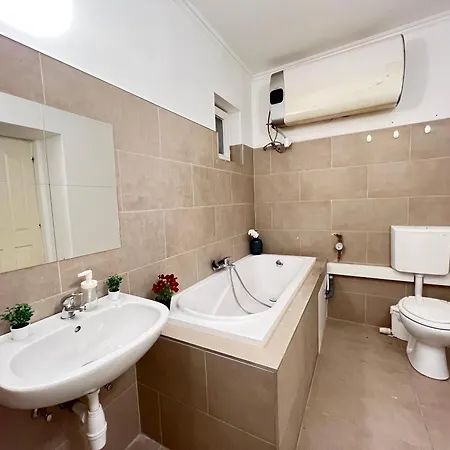 Alloggio in famiglia Baross With Convenience And Style
