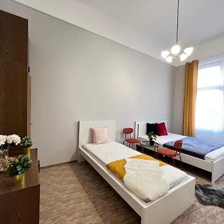Baross With Convenience And Style منزل للإقامة *