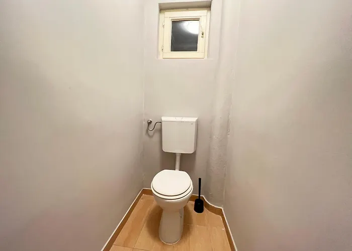 Gazde/Camere de închiriat Baross With Convenience And Style