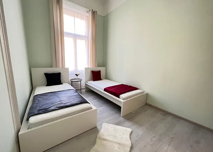 Gazde/Camere de închiriat Baross With Convenience And Style